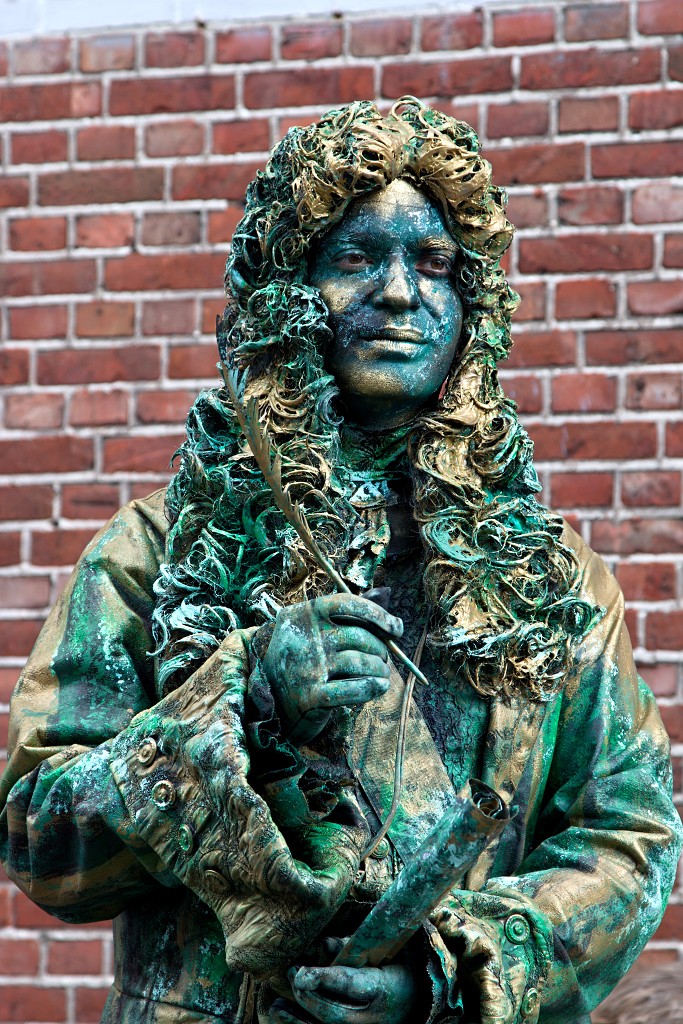 living statue lommel levend standbeeld evenement event festival festiviteit kunst art straatkunst streetart artiest beeld beeldhouwwerk sculpture sculptuur